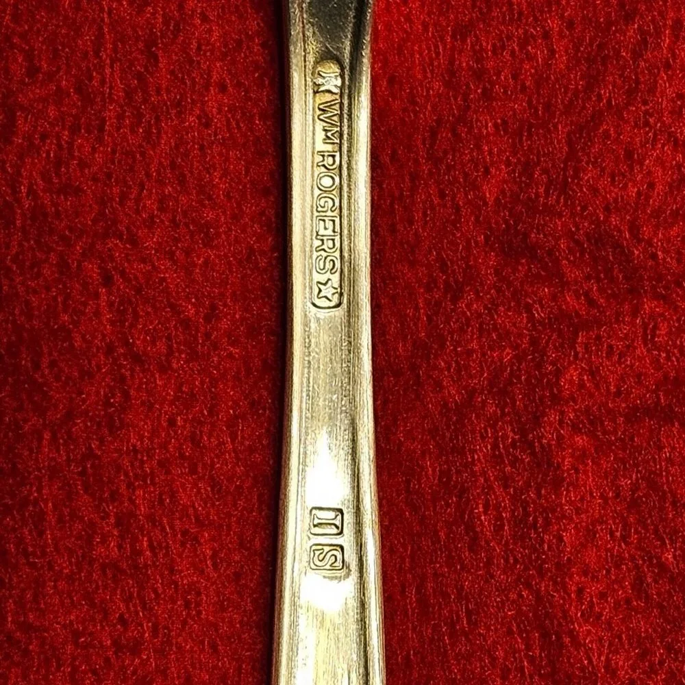 Wm Rogers‎ 1957 LADY FAIR Silver Plate Pie Cake Dessert Pastry Server Very Nice